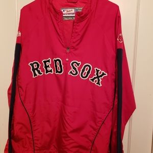 Red Sox pull over wind jacket